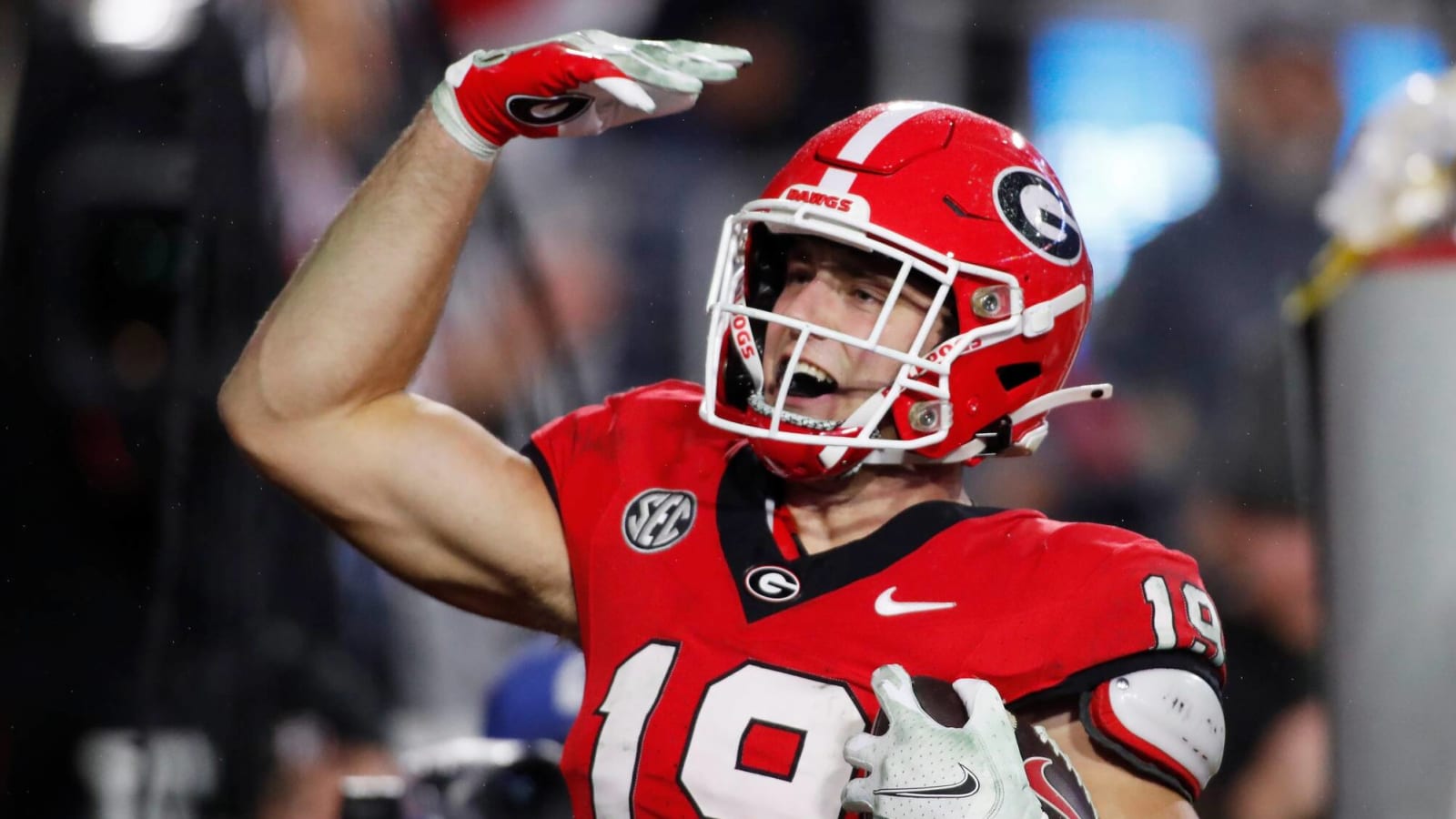 Latest Jets mock draft would make Aaron Rodgers happy