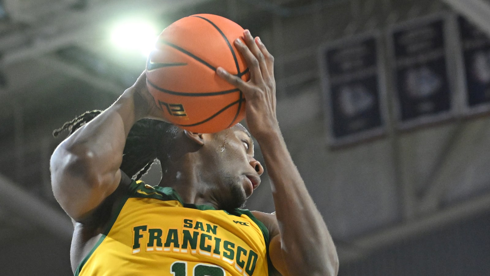  Toronto Signs Jonathan Mogbo And Jamal Shead To Rookie Deals