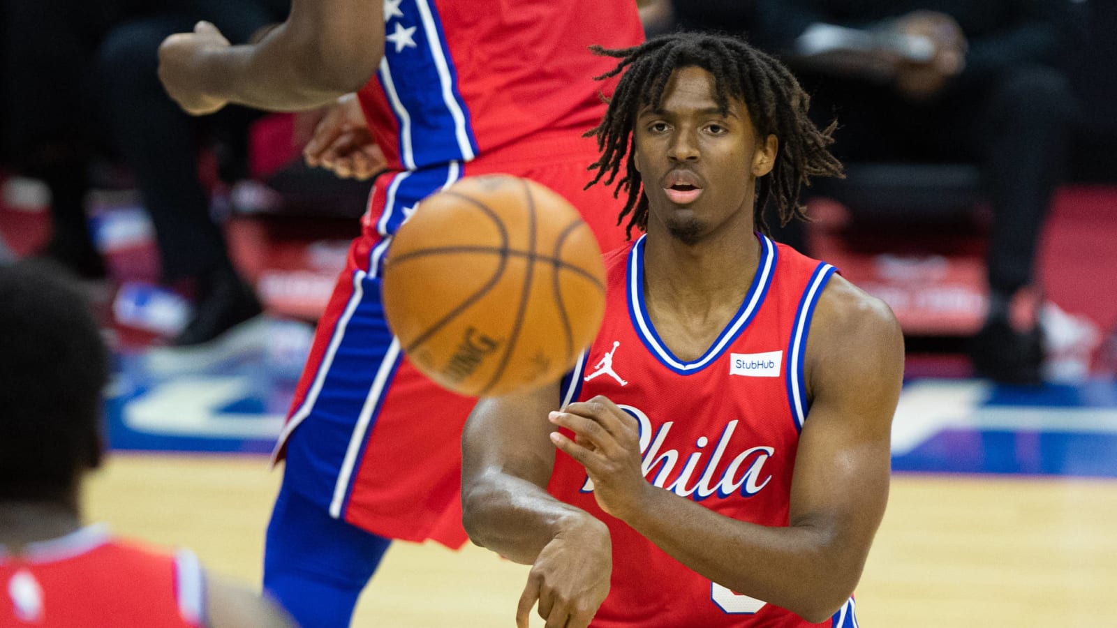 Tyrese Maxey earns respect with gutsy performance for shorthanded Sixers