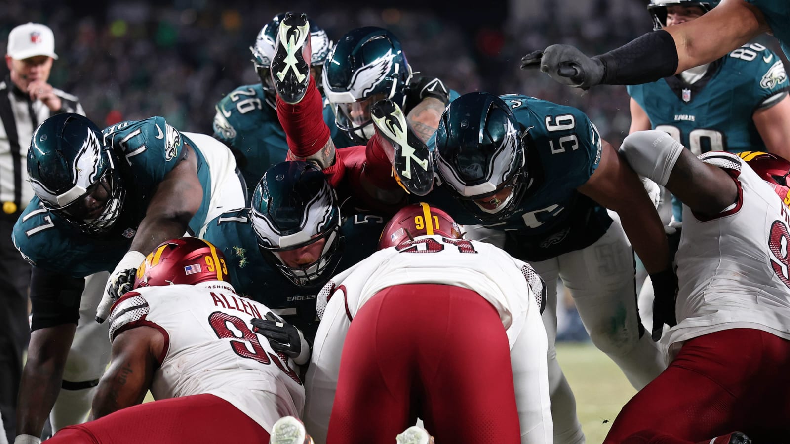 Watch: Eagles 'tush push' results in chaos as referee threatens to award score