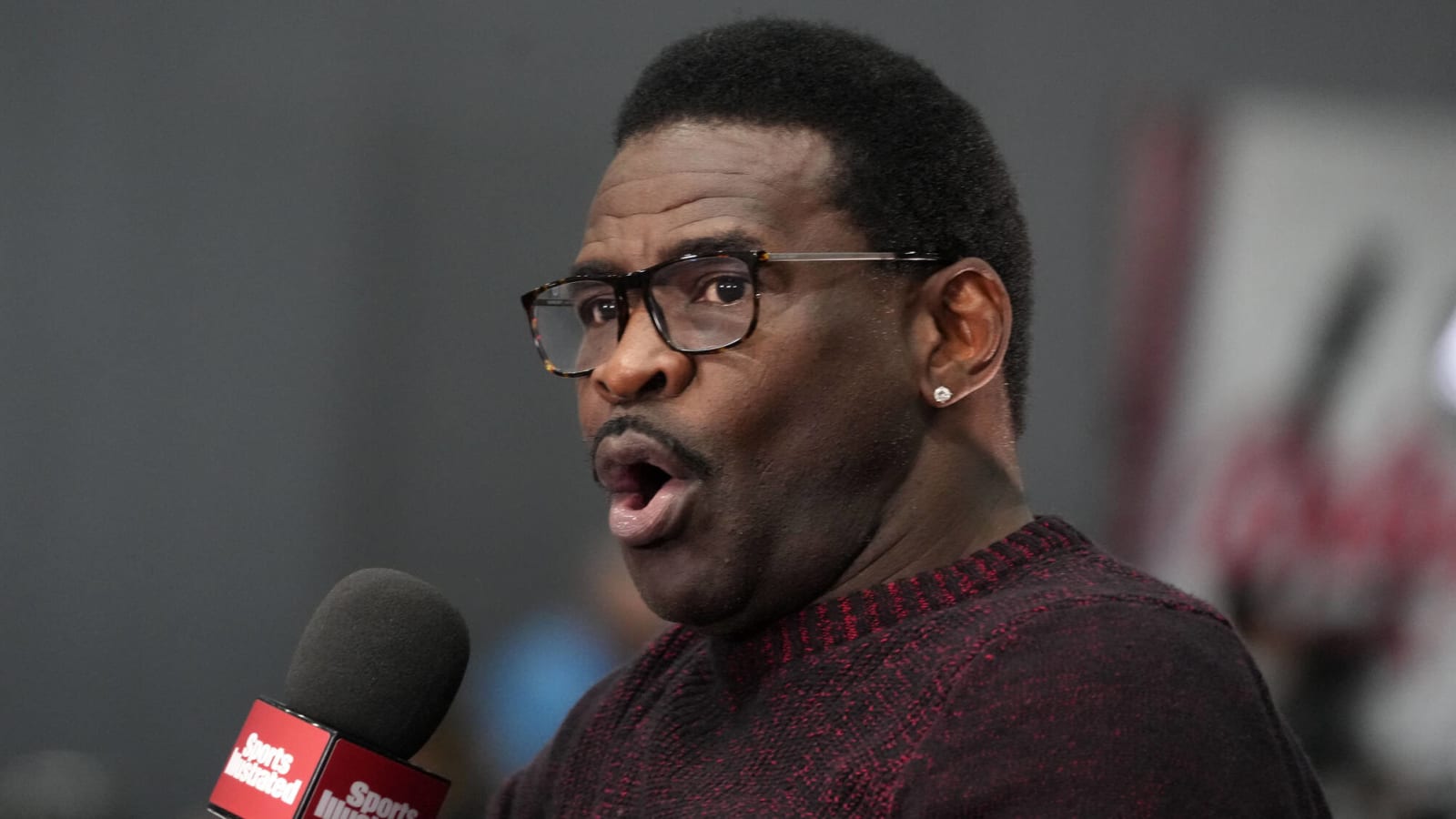 Michael Irvin says Marriott 'should suffer the consequences'