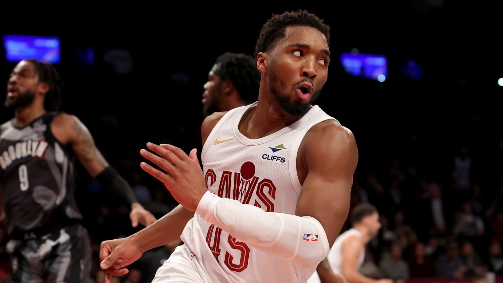 3 things Cavaliers need to do to beat Warriors single-season win/loss record