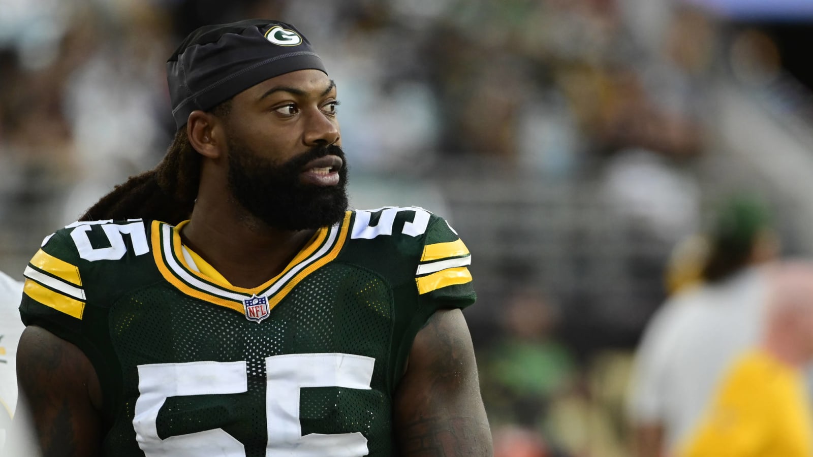 Packers placing edge-rusher Za'Darius Smith on IR with back injury