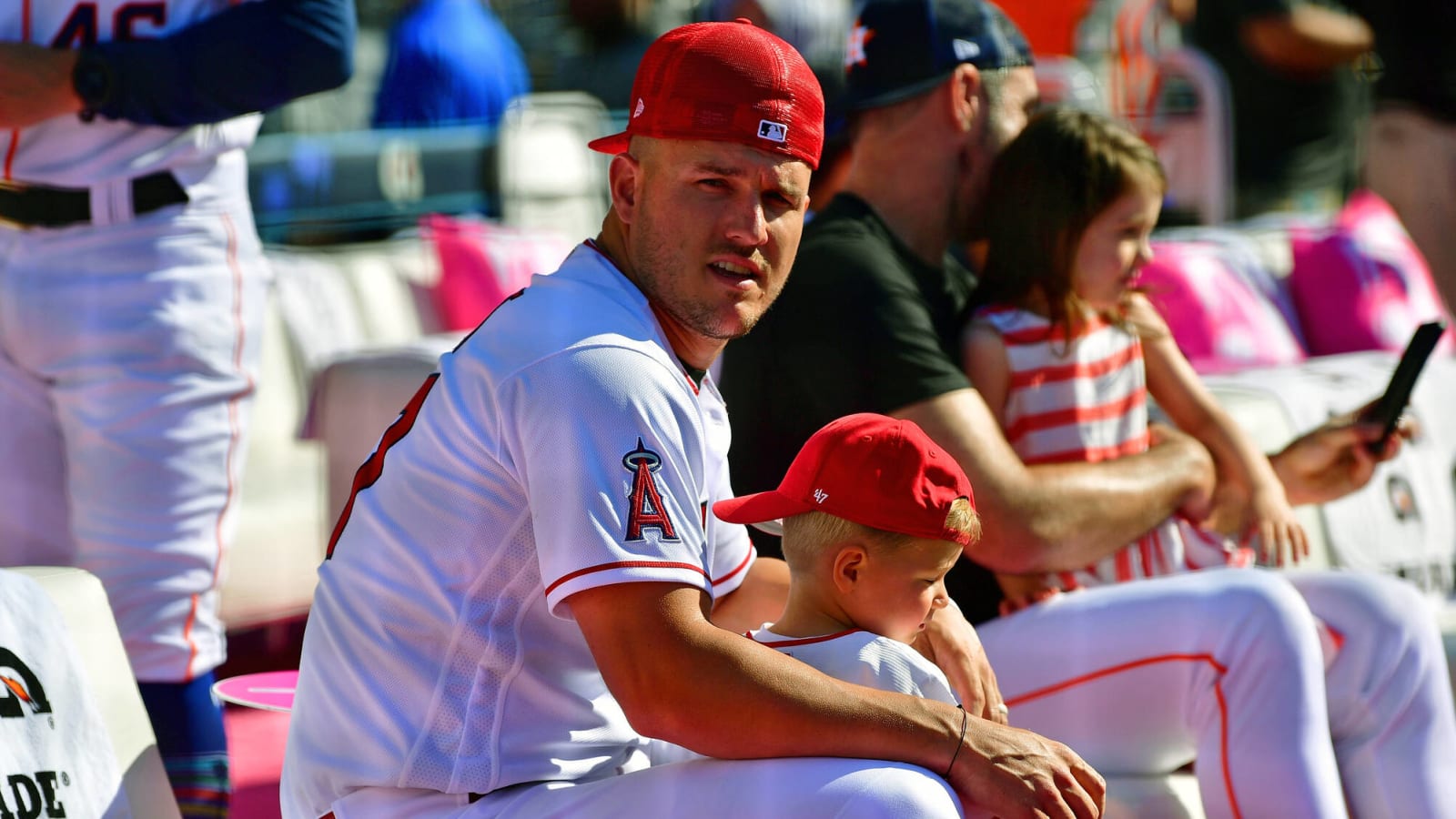 Baseball Bros on X: Mike Trout with his son at the Home Run Derby