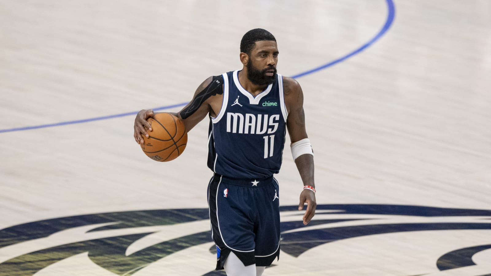 Former NBA Superstar Calls Dallas Mavericks Player a ‘Wizard With the Basketball’