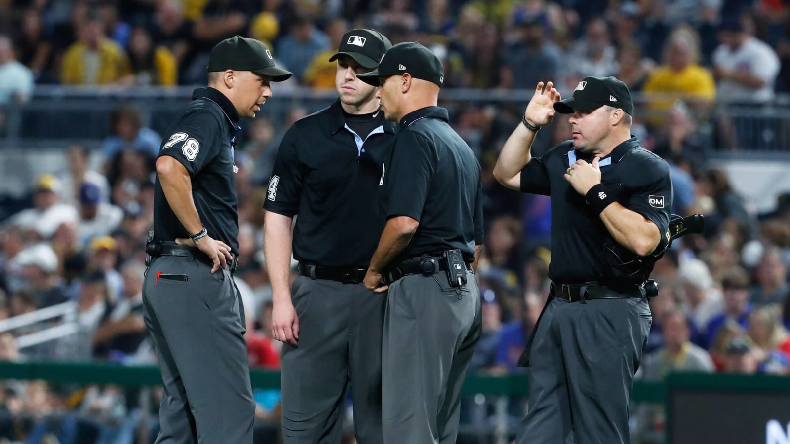 MLB keeping same pitch clock rules for postseason