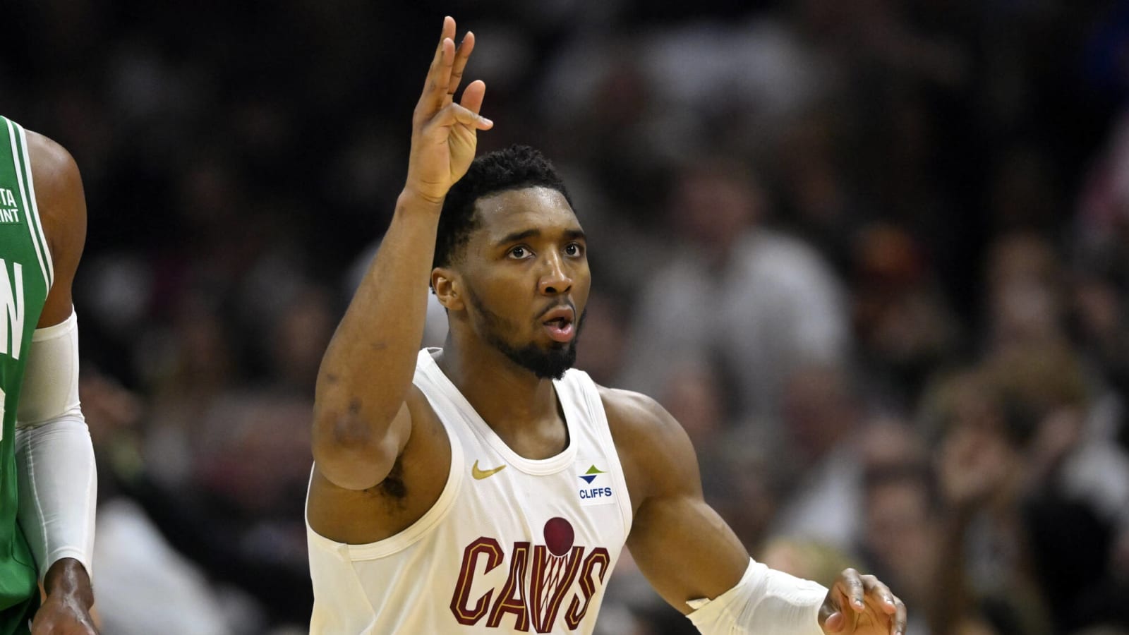Cavaliers continue to hold out hope of retaining Donovan Mitchell