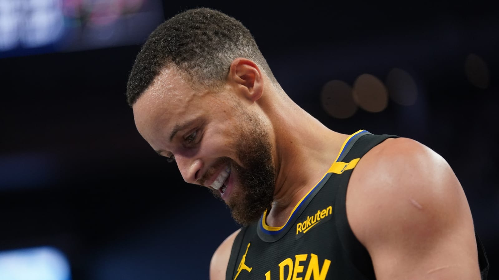 Watch: Steph Curry’s reaction to Klay Thompson hitting his iconic 'shimmy' celebration after drilling back-to-back 3’s goes viral