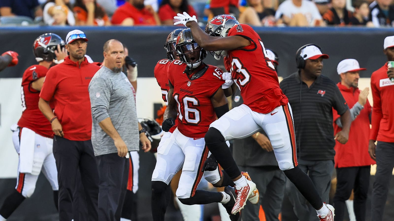 Raiders Sign Two To Practice Squad
