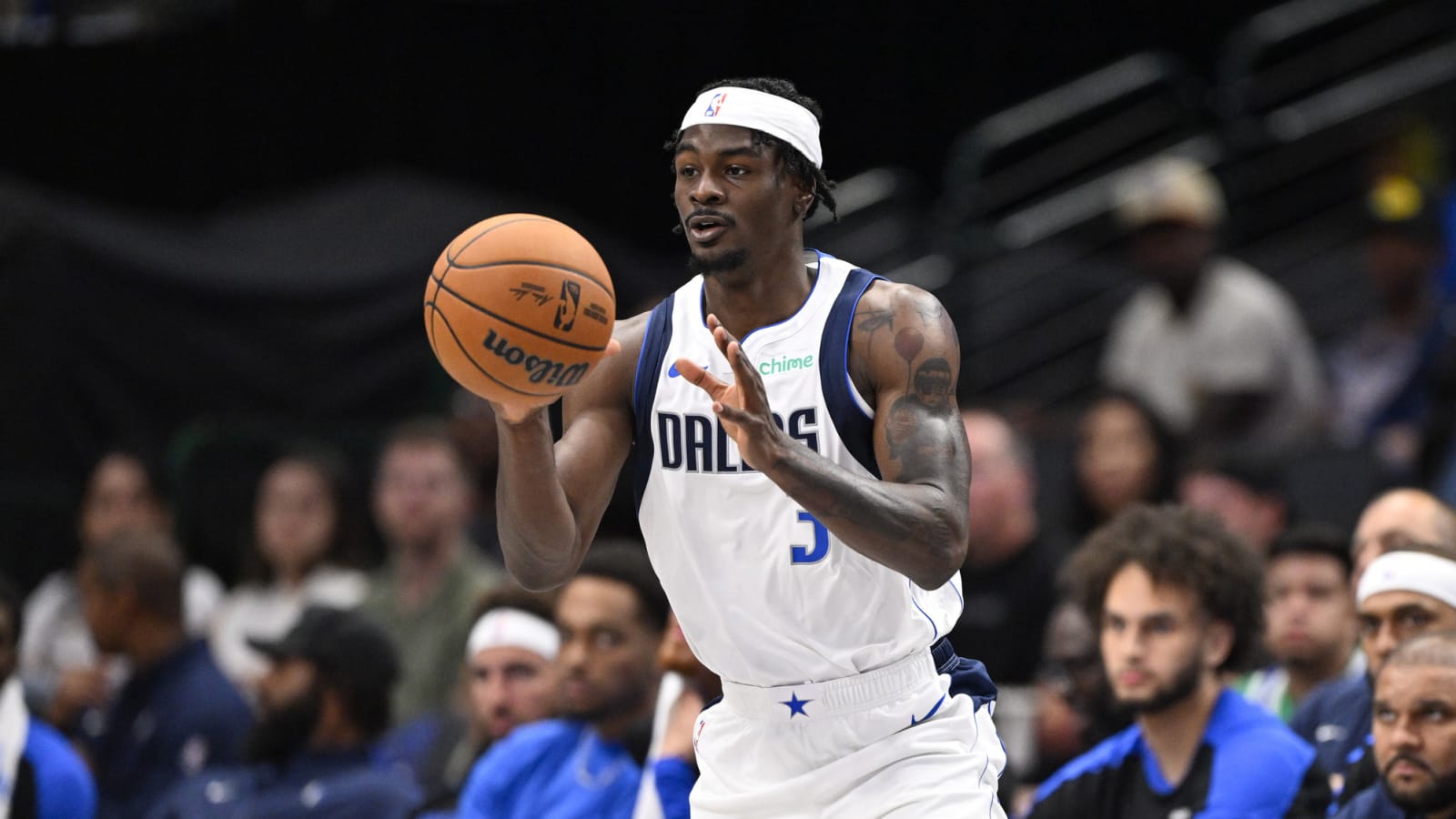 Chicago Bulls Sign Emanual Miller to Two-Way Contract
