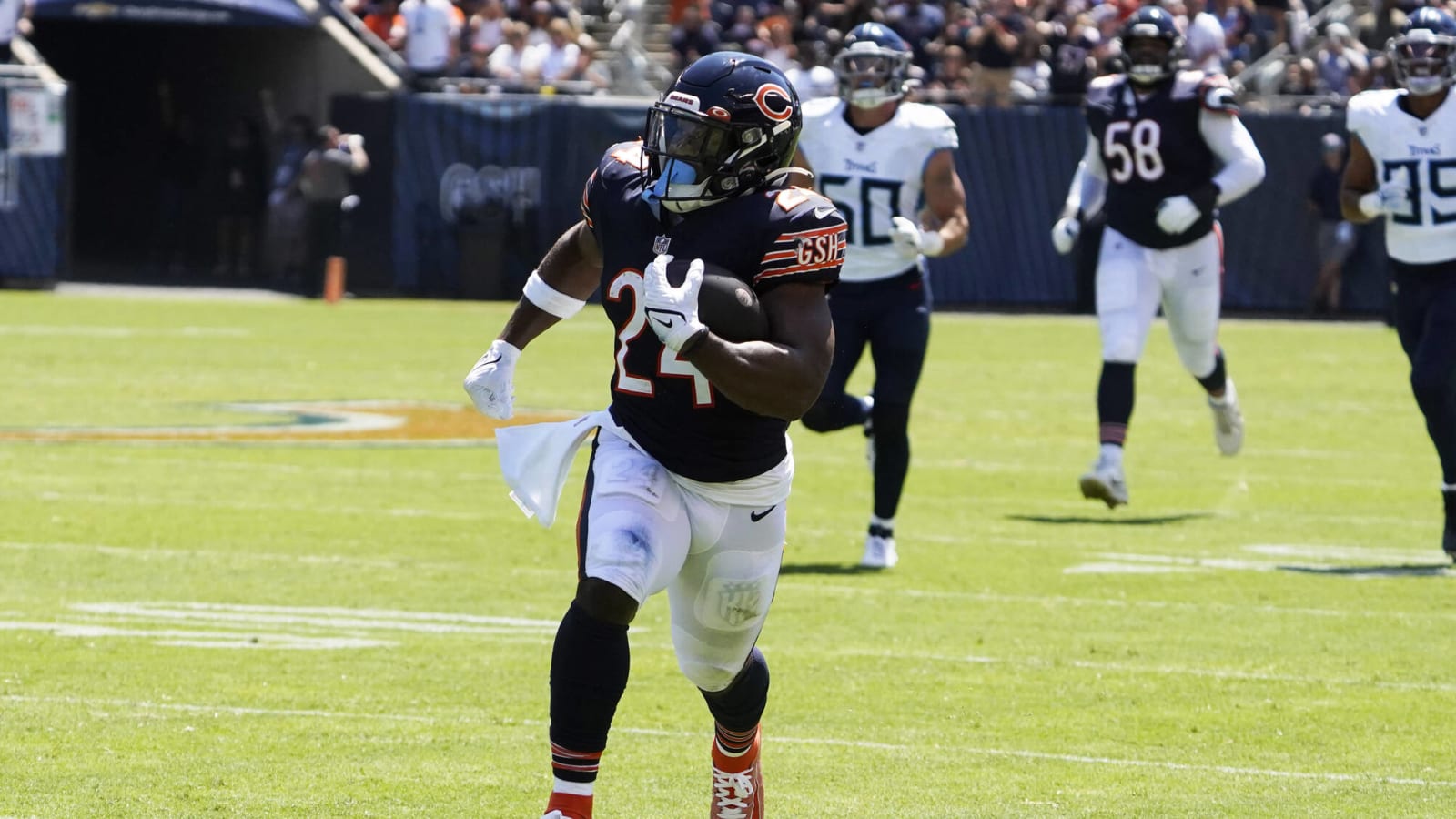 Watch: Khalil Herbert Brings the Juice for the Bears