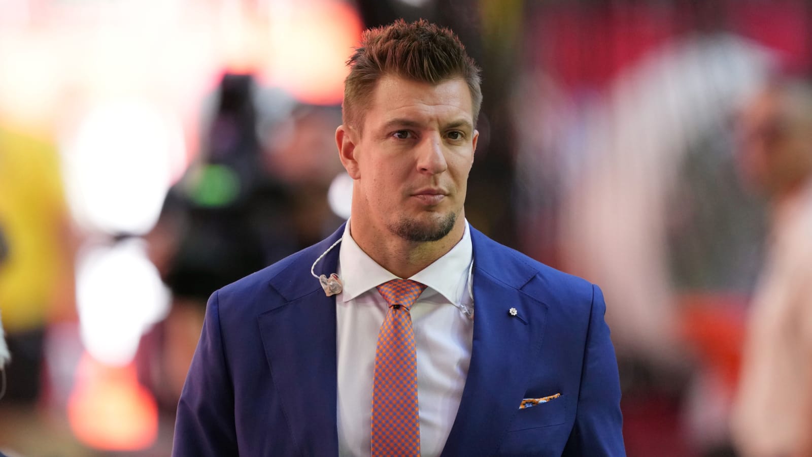 Gronkowski wants Vrabel to hire familiar name as Patriots OC