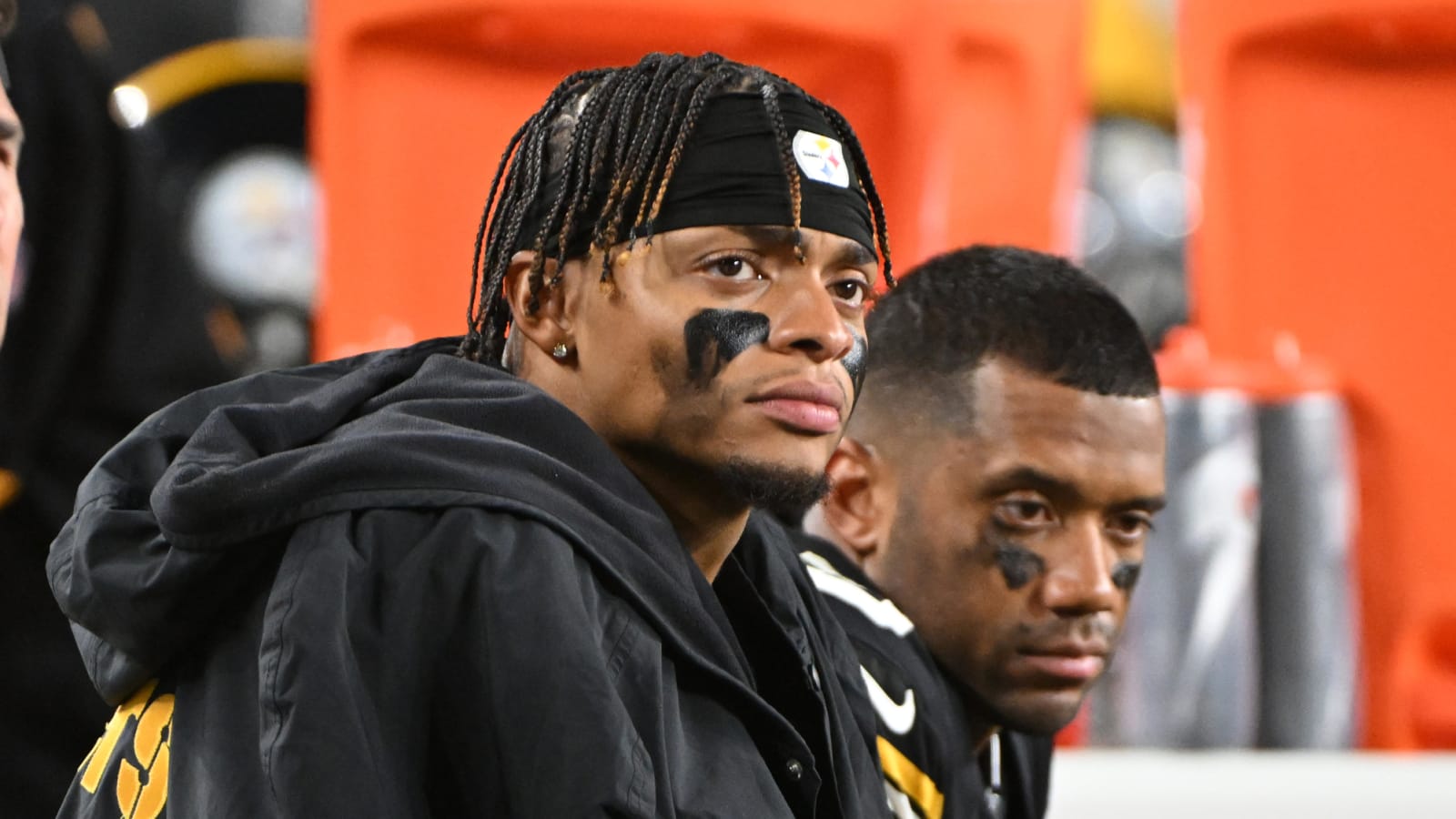 Steelers&#39; Plan For Monday Night May Be Ruined As Quarterback Injury Problem Arises