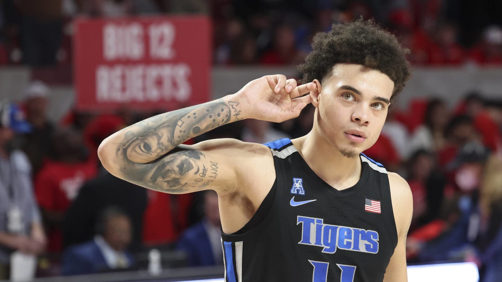 Memphis stuns No. 6 Houston to win fifth straight game