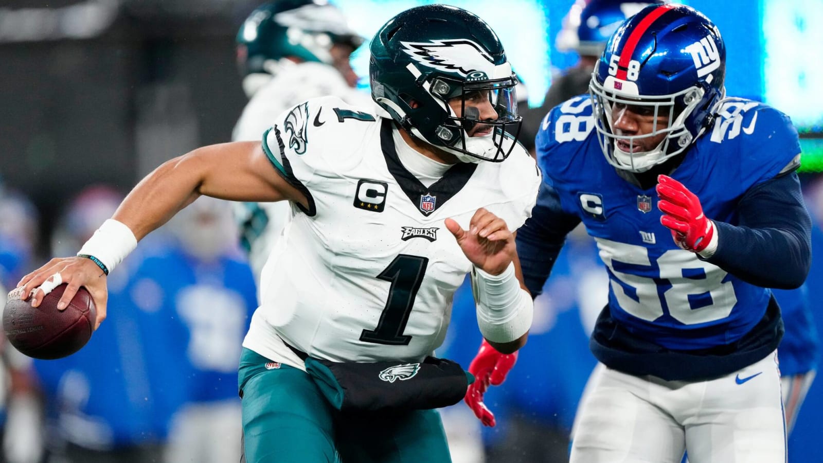 Eagles' Jalen Hurts shares finger injury update