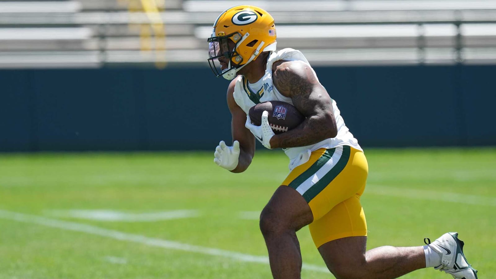 A.J. Dillon Brings His ‘Green Light’ To Philadelphia 