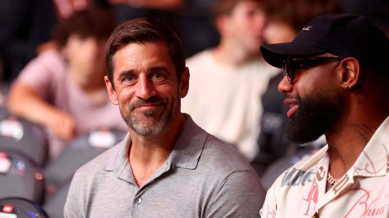 Aaron Rodgers owns the Bears once again and shows his connection to the Packers
