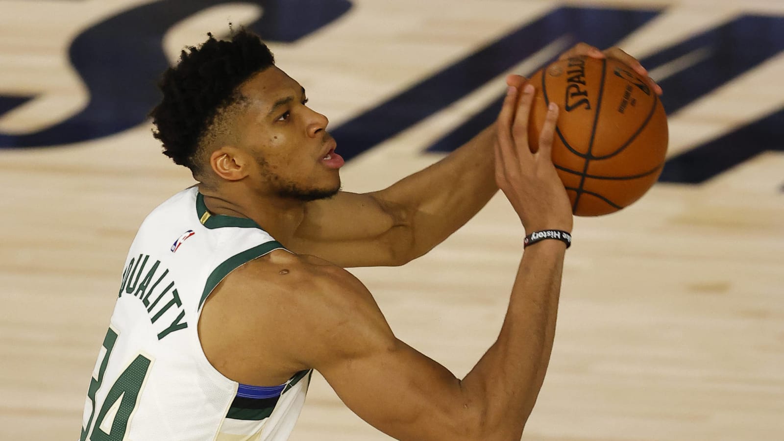 Giannis Antetokounmpo made big change to his free throw mechanics