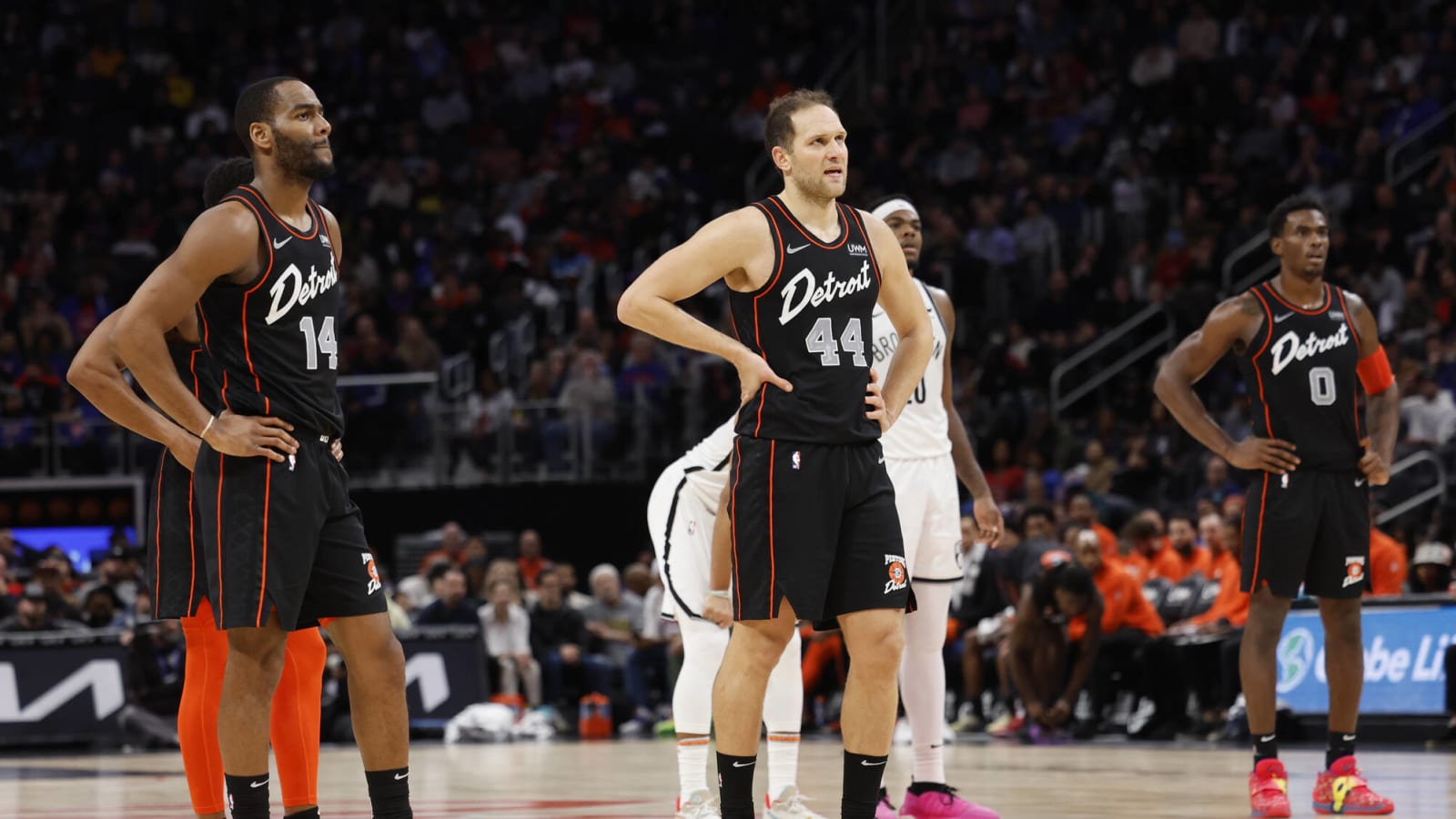 Detroit Now Has The Longest Single-Season Losing Streaks In NBA And NFL History