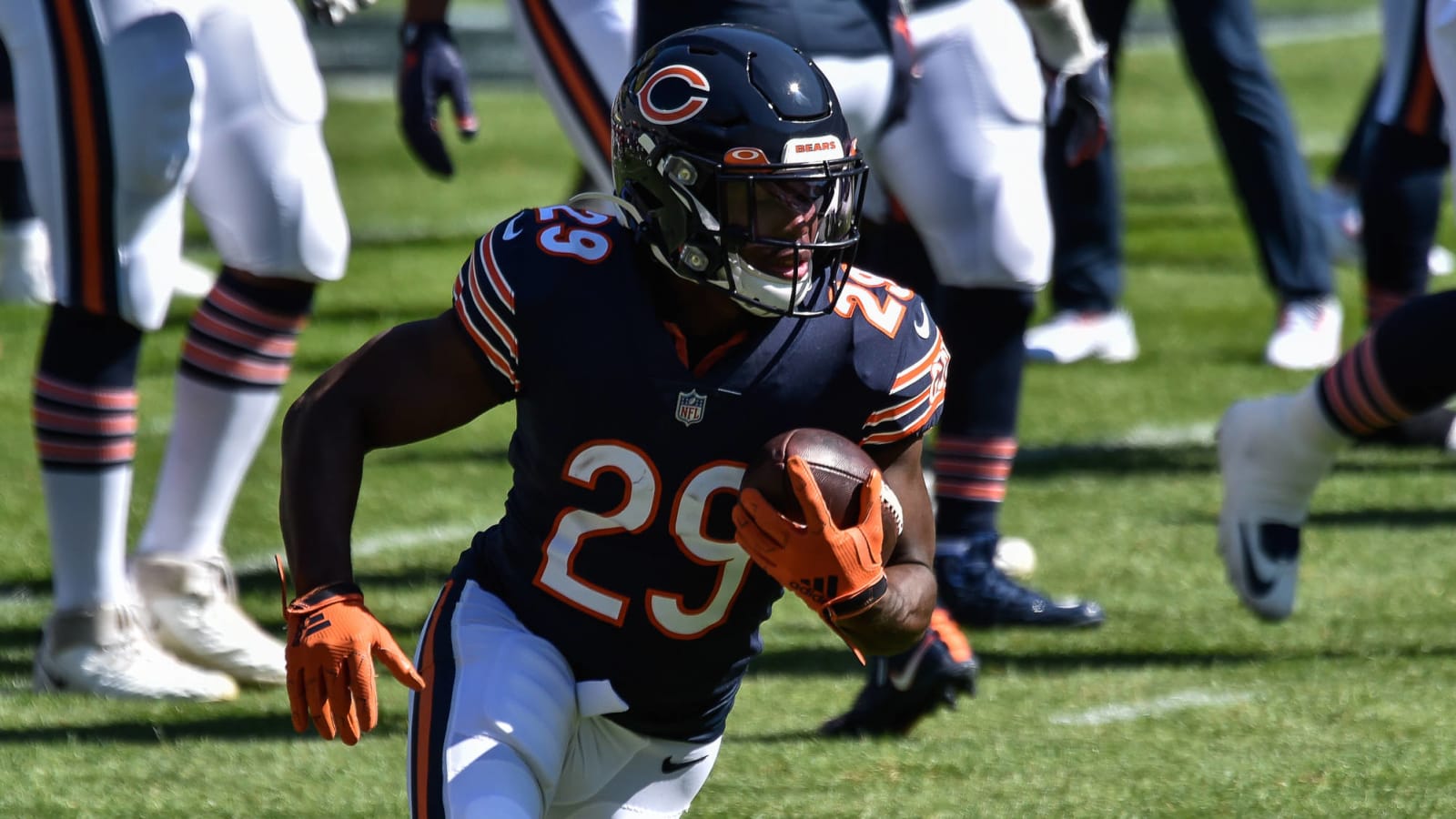 Bears fear that RB Tarik Cohen suffered torn ACL