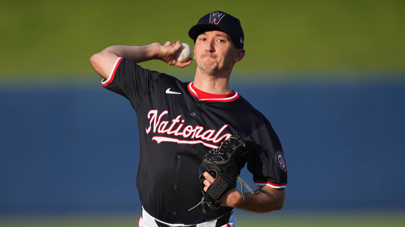 Royals release veteran starting pitcher