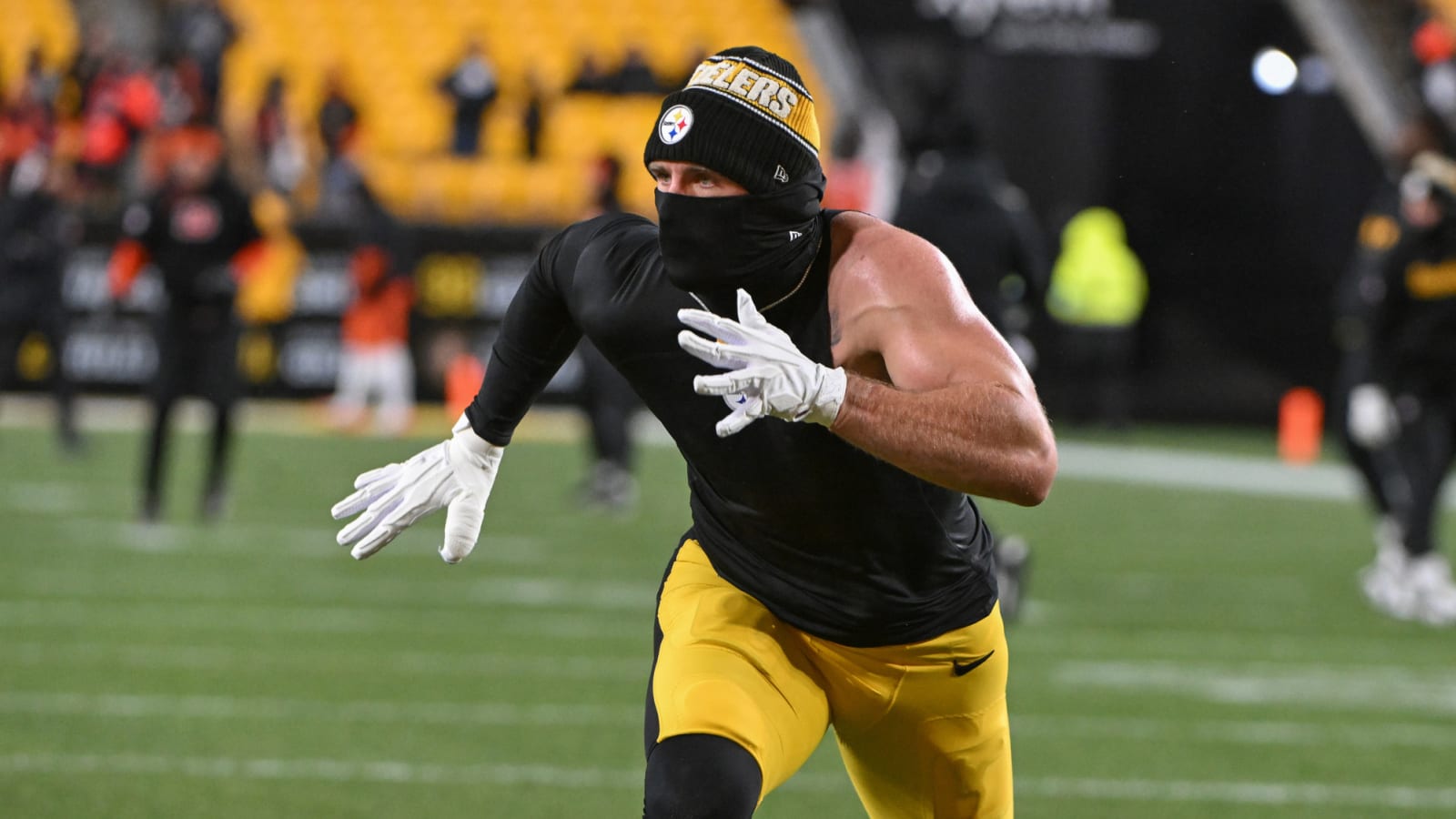 NFL All Pro continues to take potshots at Pittsburgh Steelers star pass