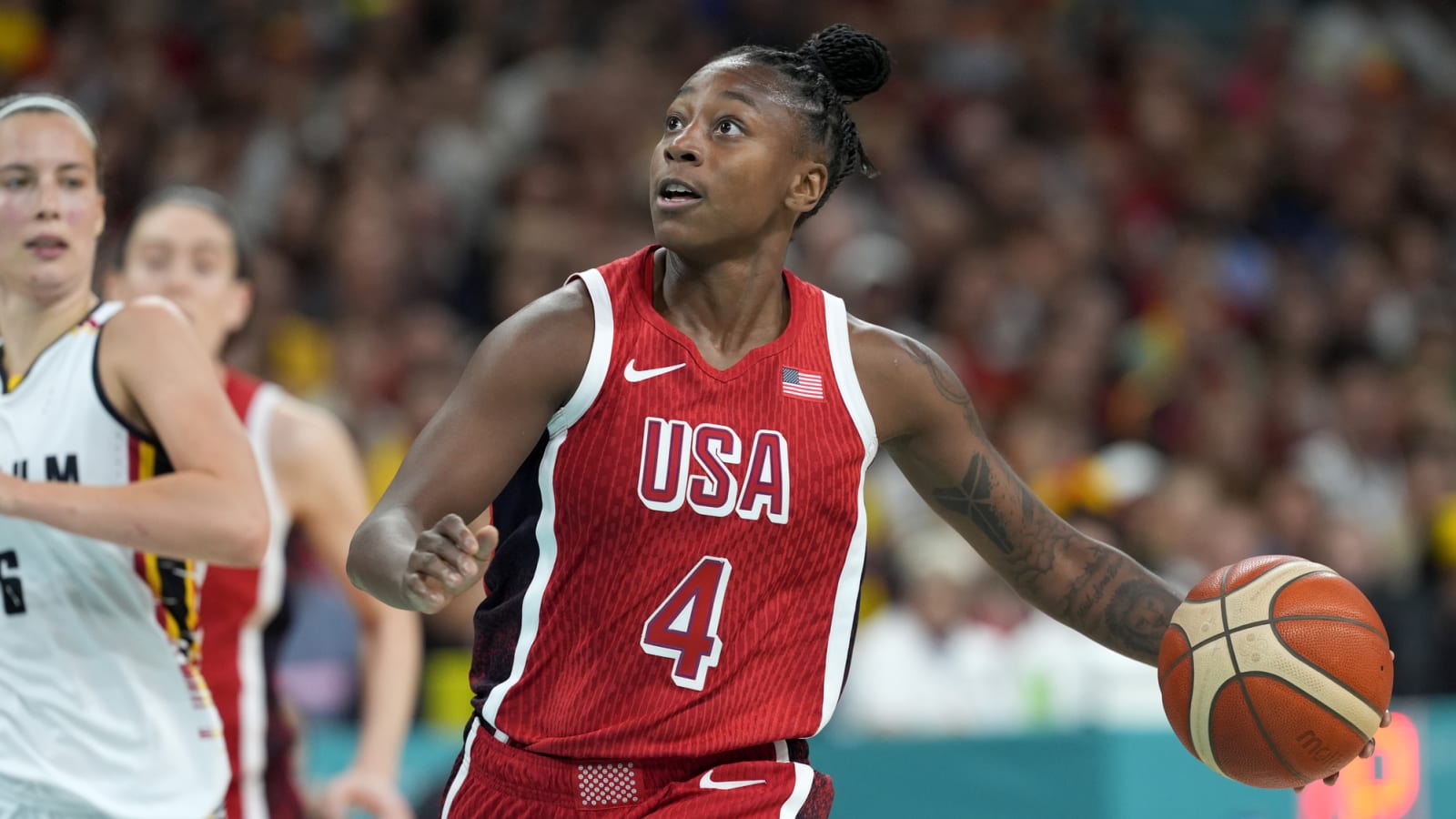 Kitley, Loyd formally introduced by the Aces