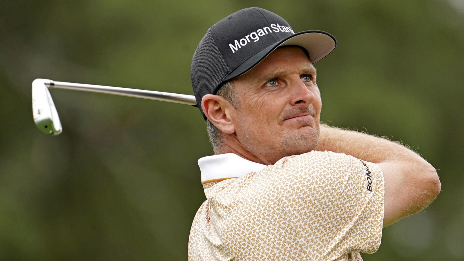Watch: Justin Rose does funny hip move after saving par