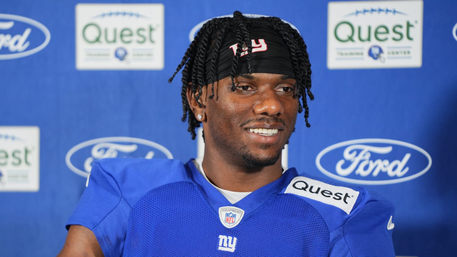 Giants rookie WR suffers minor left foot injury at practice