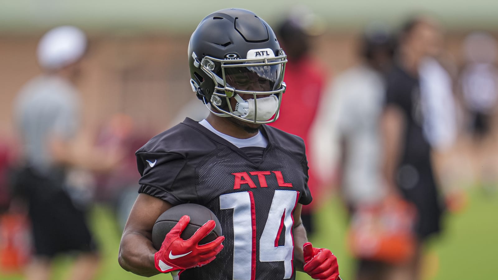 New Falcons Playmaker Lands Rough Take From NFL Analyst