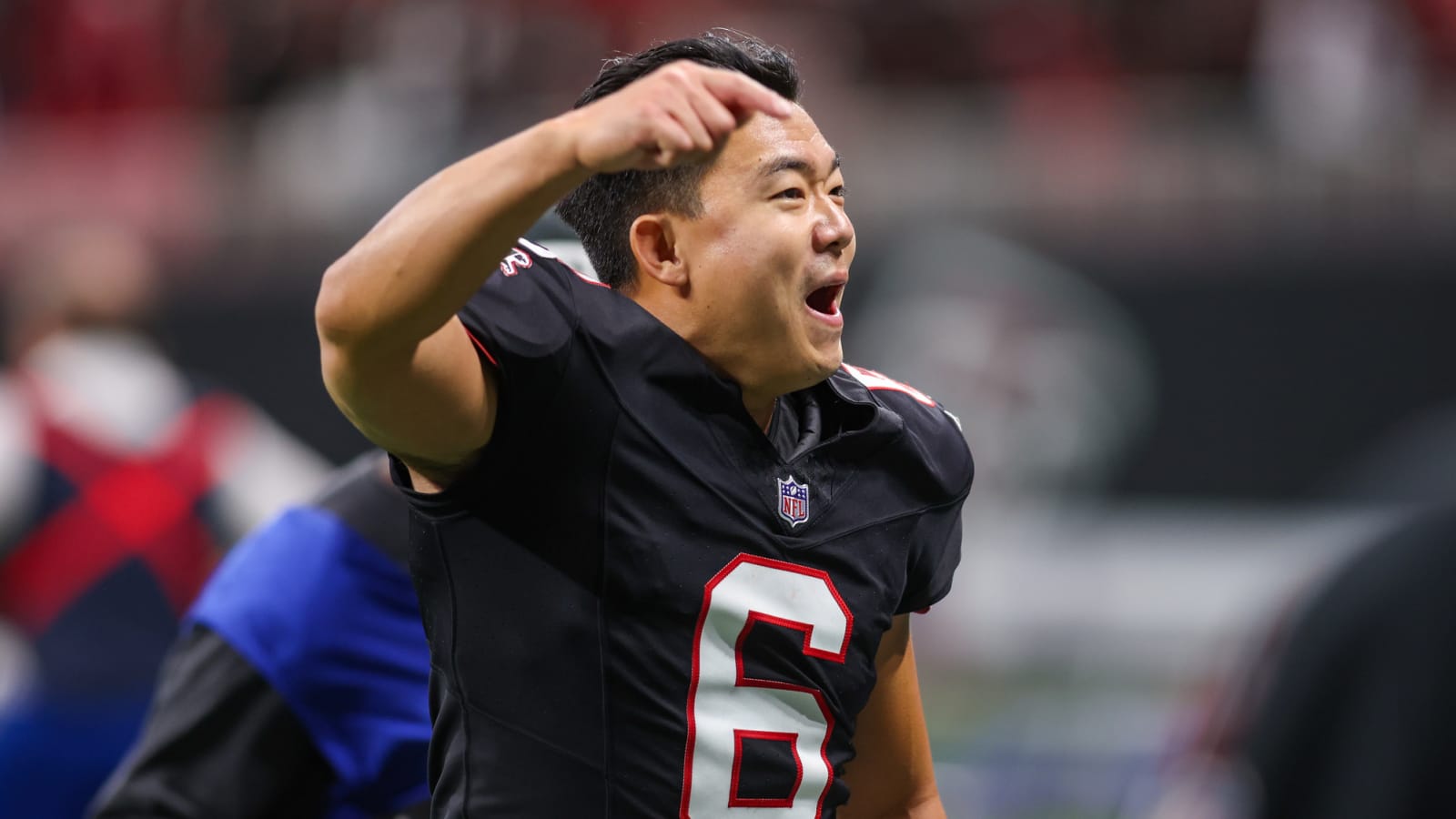 Falcons place K Younghoe Koo on IR, to sign replacement