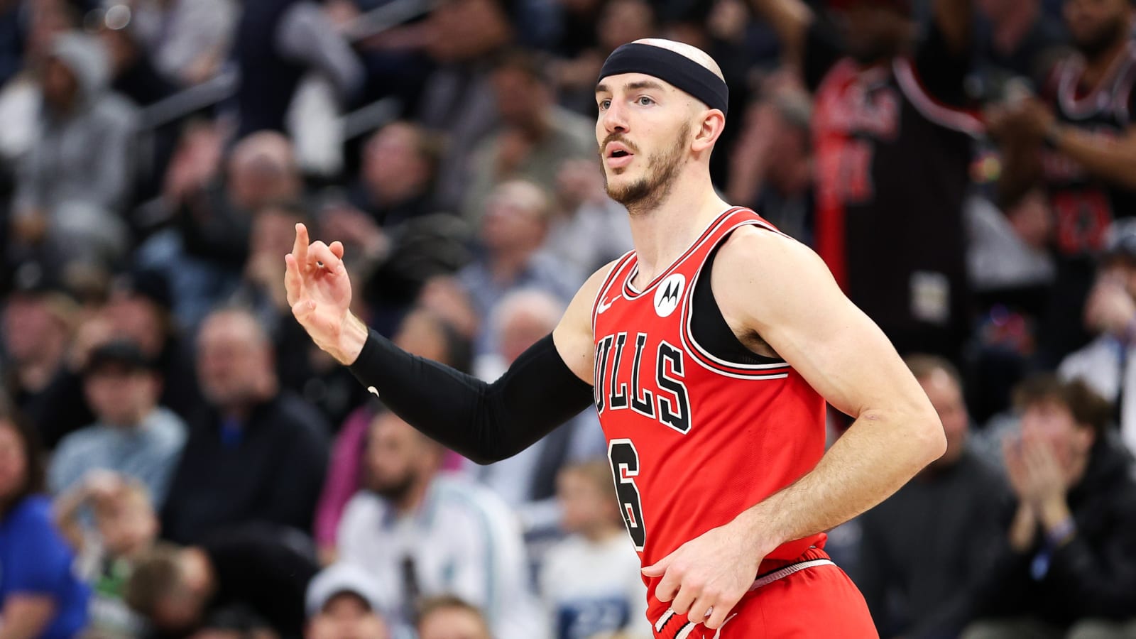Trade Proposal Sends Alex Caruso Back To Lakers, Jarred Vanderbilt To Bulls