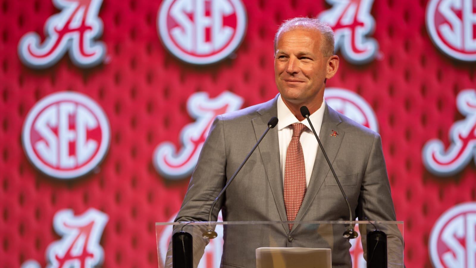 Alabama coaches making brotherhood stronger with players ahead of 2024 season