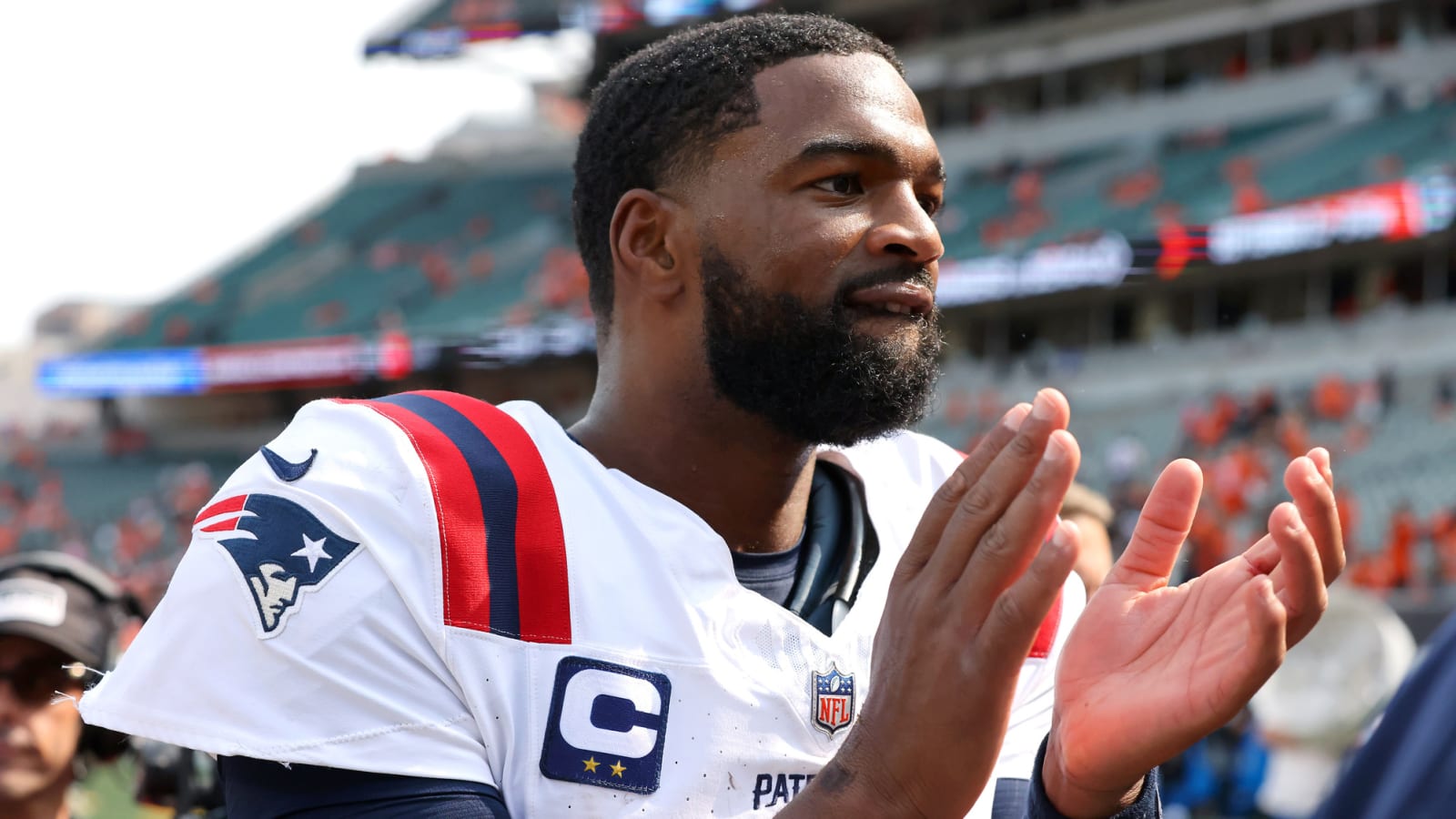 Former QB blasts Patriots' unique Maye, Brissett plan as 'malpractice'