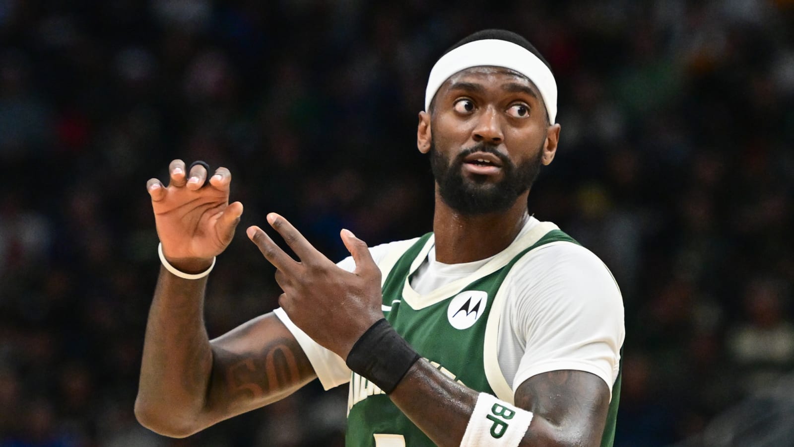 Bucks reportedly making three players from championship team available for trade