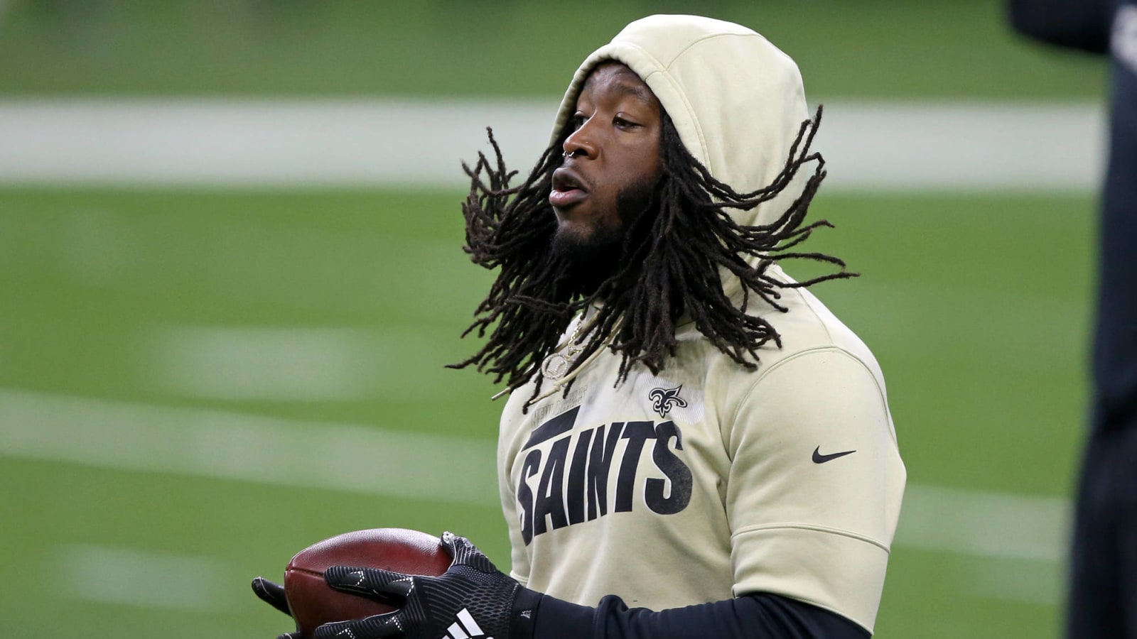 Alvin Kamara reacts to possible fine for Christmas cleats