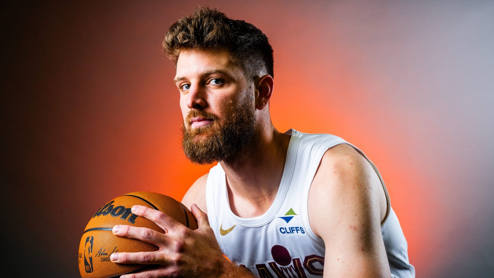 Dean Wade, Caris LeVert Options To Fill In For Injured Max Strus, Cavs’ Kenny Atkinson Suggests