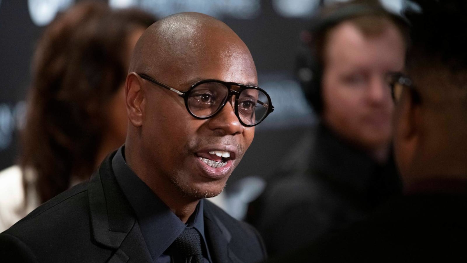 Dave Chappelle outs celebrities for leaving 'dirty notes' at White House