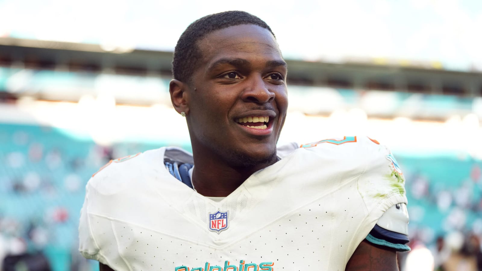 Dolphins rookie reaches historic feat in regular-season finale