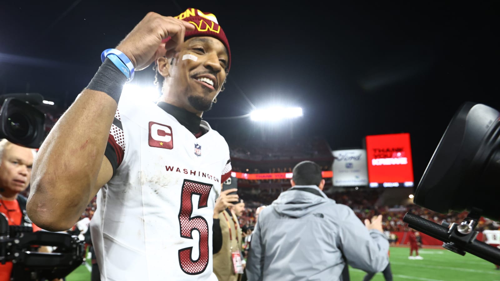 Franchise legend sings praises of Commanders' Daniels