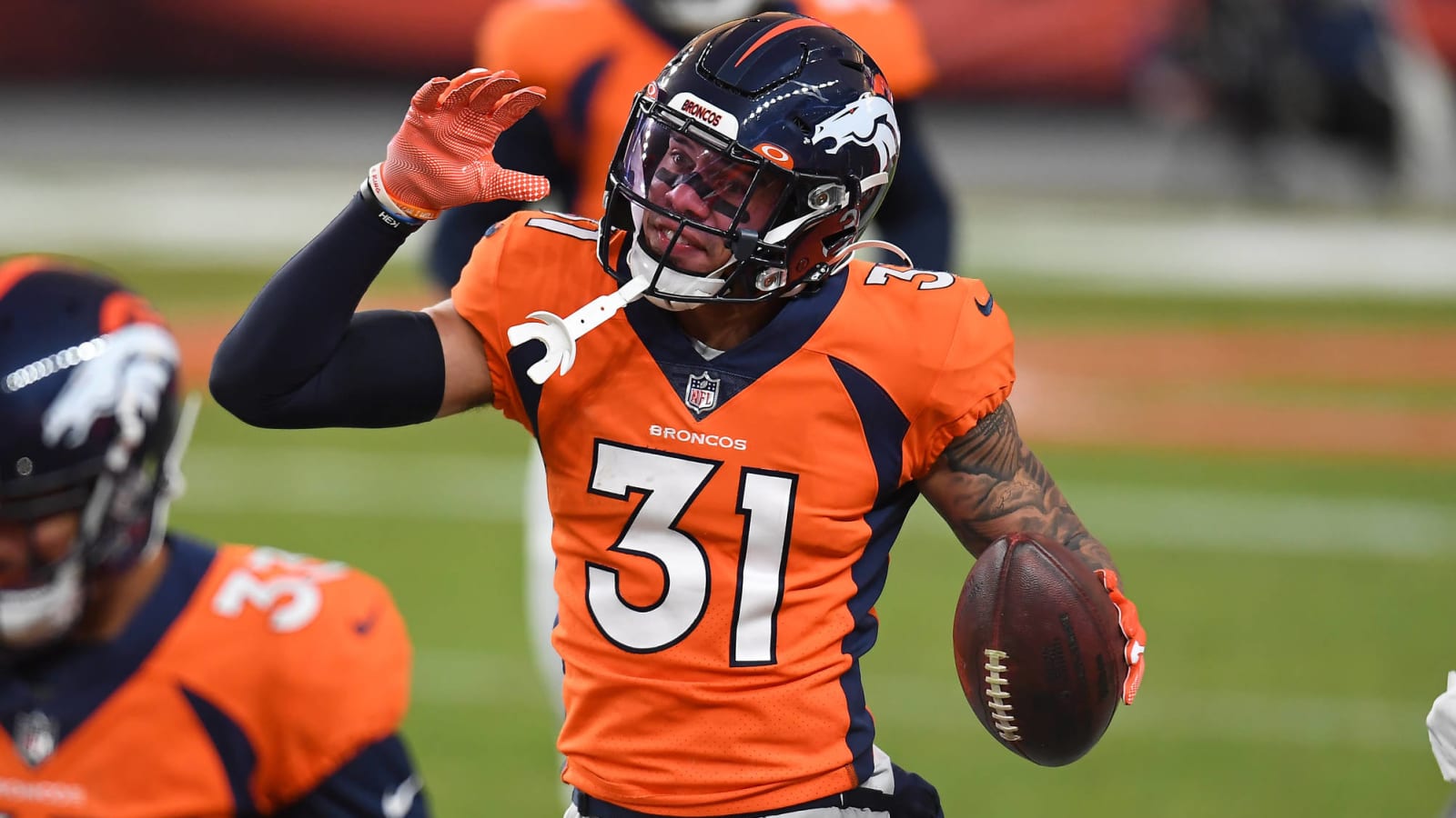 Broncos to use franchise tag on Justin Simmons again?