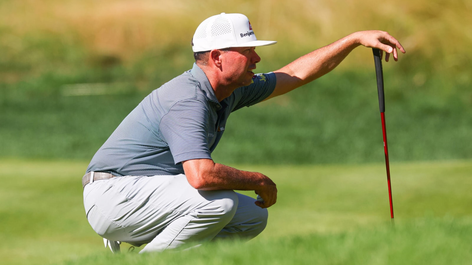 Golfer watched himself on TV at Cheesecake Factory