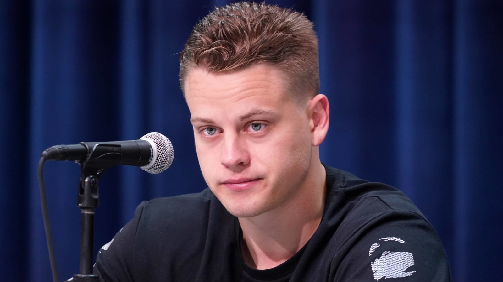 Joe Burrow warns fans about stay-at-home haircut he will be rocking during draft