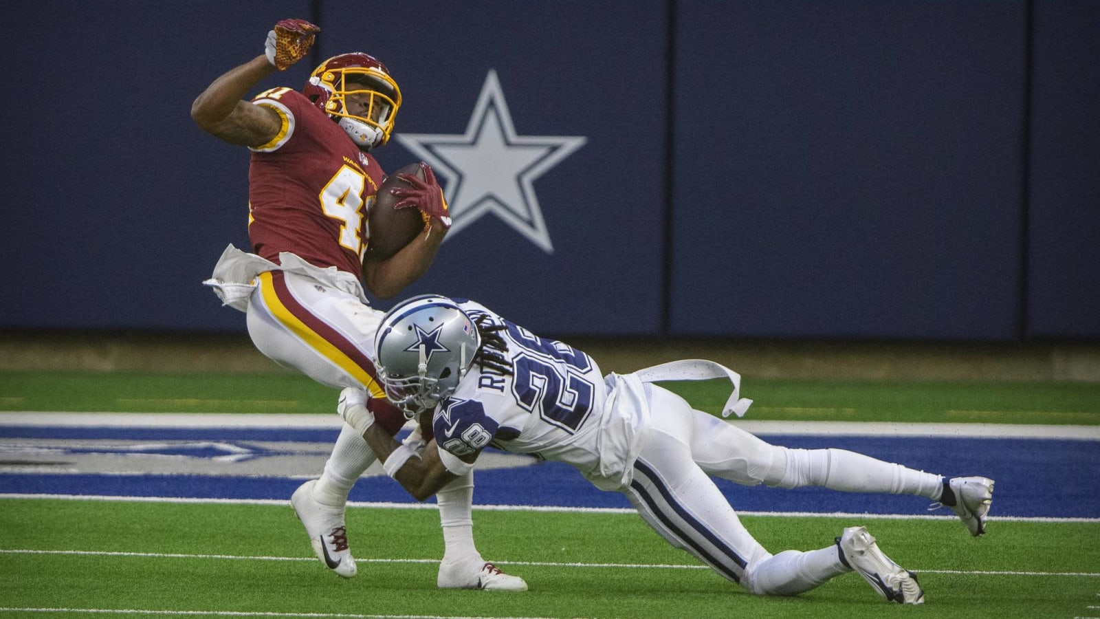 Watch: Washington pulled off a fumblerooski trick play against Cowboys