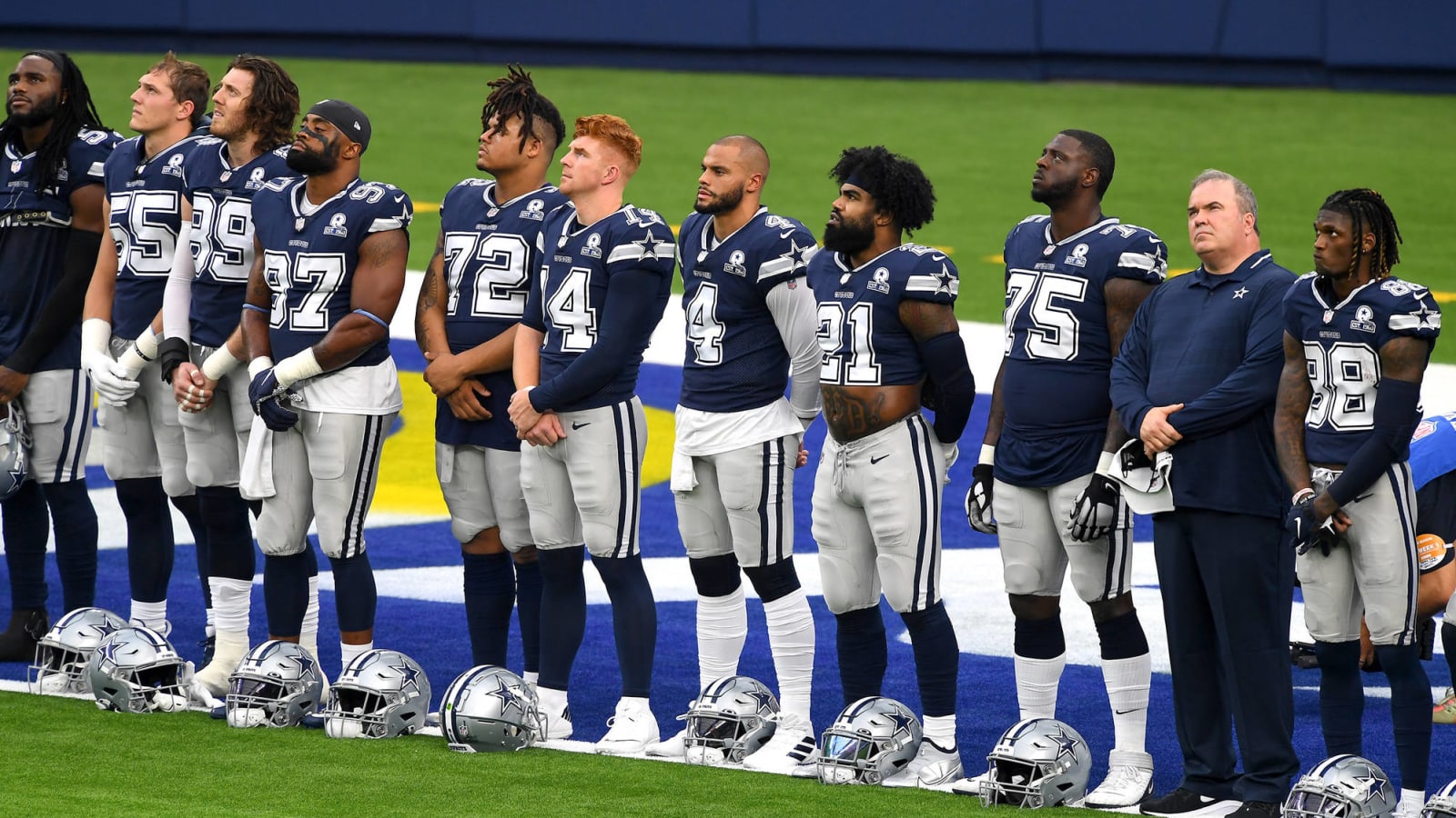 Dontari Poe becomes first Cowboys player to kneel during national anthem