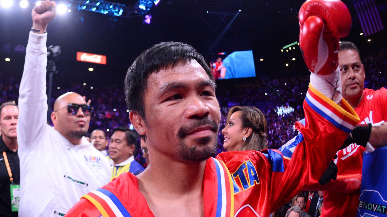 Pacquiao to Mayweather: 'I want to challenge the best'