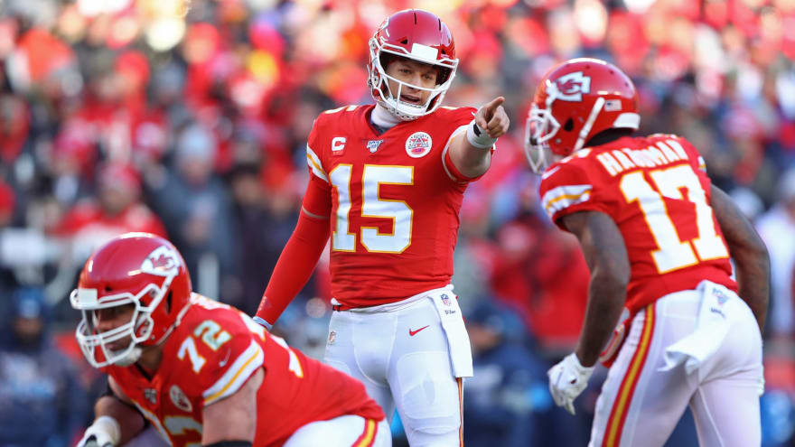 nfl teams with red jerseys