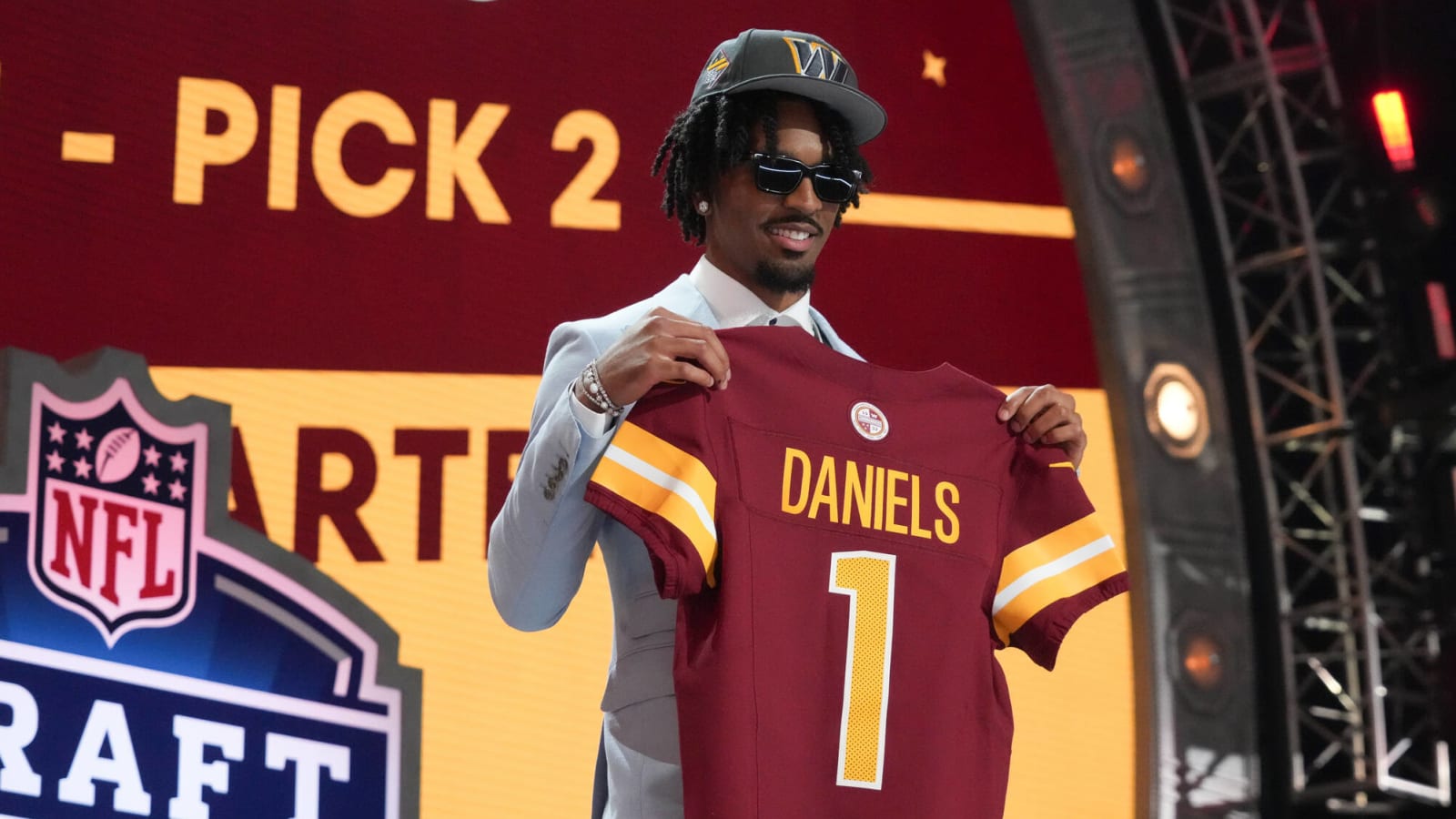 Former NFL WR Makes Bold Claim On Commanders’ Jayden Daniels