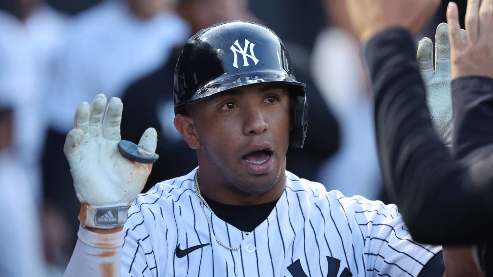 Yankees' shortstop battle likely down to two candidates