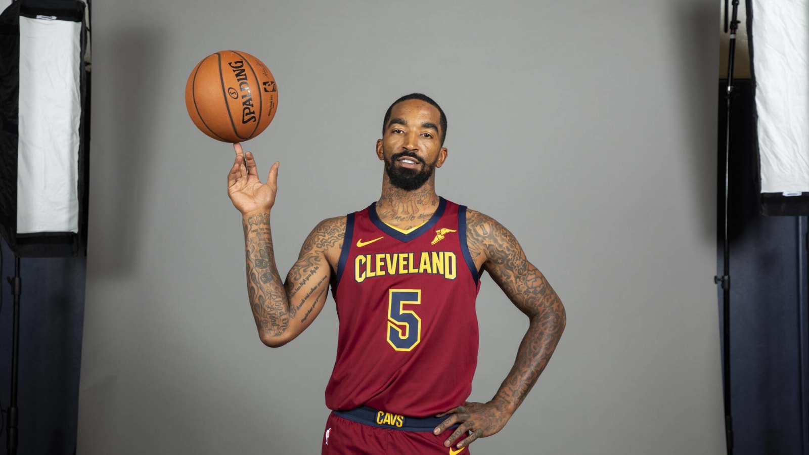 Watch: Former NBA champion J.R. Smith takes a swing at college golf in latest "My Passion" episode.